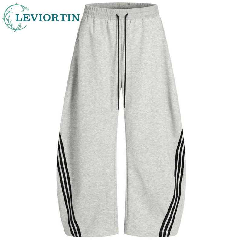 Men's trendy streetwear style, - Curved Spring Bar 리뷰 및 가격